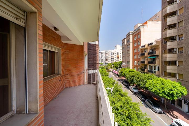 Piso En venta en Centro, Almeria photo 0