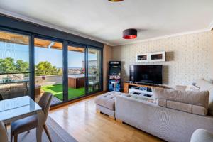 Ático con encanto, jacuzzi y vistas despejadas. photo 0