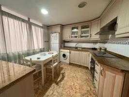 ACOGEDORA VIVIENDA EN PRIMER PISO, JUNTO AL BULEVAR DEL PLA. photo 0
