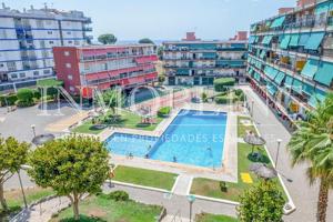 Acogedor apartamento en zona privilegiada con piscina y pista de tenis photo 0