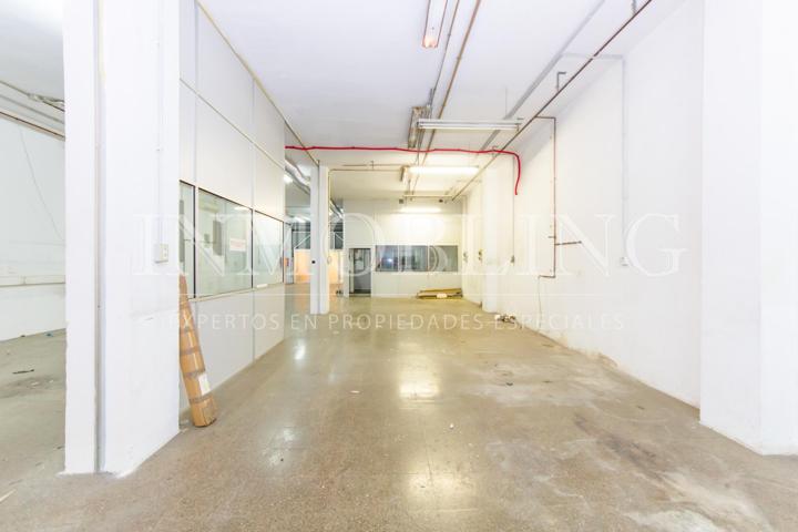 Nave industrial muy céntrica en Mataró photo 0