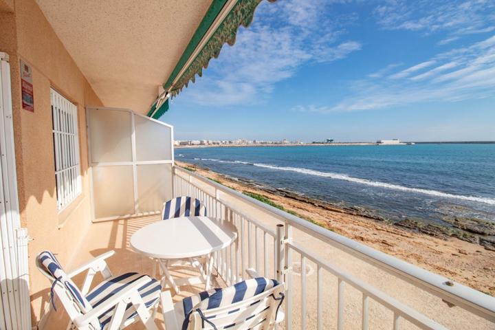 Bonito apartamento con vista al mar en Torrevieja photo 0