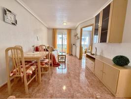 Bonito apartamento de 2 dormitorios en Torrevieja photo 0
