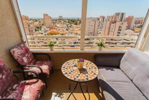 Bonito apartamento con vista despejada en Torrevieja photo 0