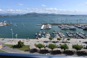 Piso En alquiler en Castelar, Santander photo 0