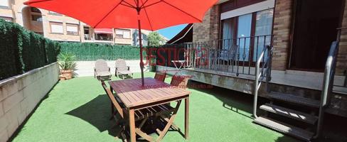 EXCLUSIVO BAJO DUPLEX EN URBANIZACION PRIVADA CON PISICINA Y A UN PASO DEL CENTRO Y DE LAS PLAYAS DE LA VILLA photo 0