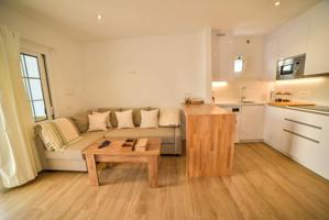 Apartamento vacacional con vistas al mar y piscina photo 0
