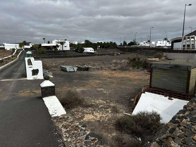 SE VENDE ESTUPENDO SOLAR ( TERRENO ) AL LADO DE LA FUNDACION DE CESAR MANRIQUE EN TAHICHE photo 0