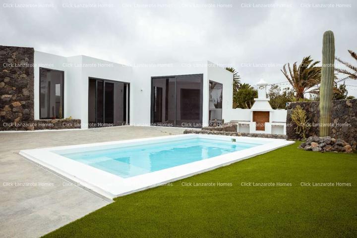 SE VENDE VILLA CASA CONTEMPORANEA CON PISCINA EN LANZAROTE MOZAGA SAN BARTOLOME photo 0