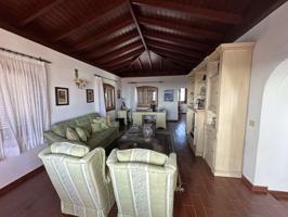 Amplia Villa en Macher photo 0