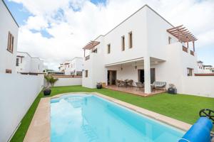 Chalet familiar en Costa Teguise photo 0