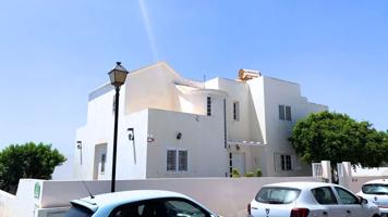 Vivienda unifamiliar en Tahiche photo 0