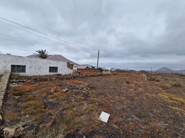 Terreno urbano con amplias vistas en la localidad de Tiagua photo 0