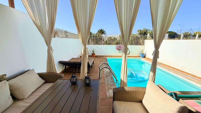Chalet adosado en venta en los Crotos Costa Teguise photo 0