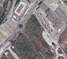 Solar en Sanxo Llop Junto Centro comercial de la Vital photo 0
