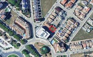 Construye tu casa de ensueño en el parc Nord photo 0