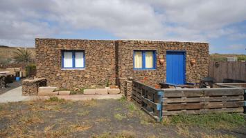 Casita rústica con vistas impresionantes y 122,122m2 de terreno photo 0
