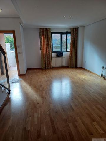 Unifamiliar Pareada En alquiler en Medicina, Albacete photo 0