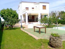 Villa VENTA en Castellón, zona El grao, 180 m. 1080 m. parcela, 4 hab. photo 0