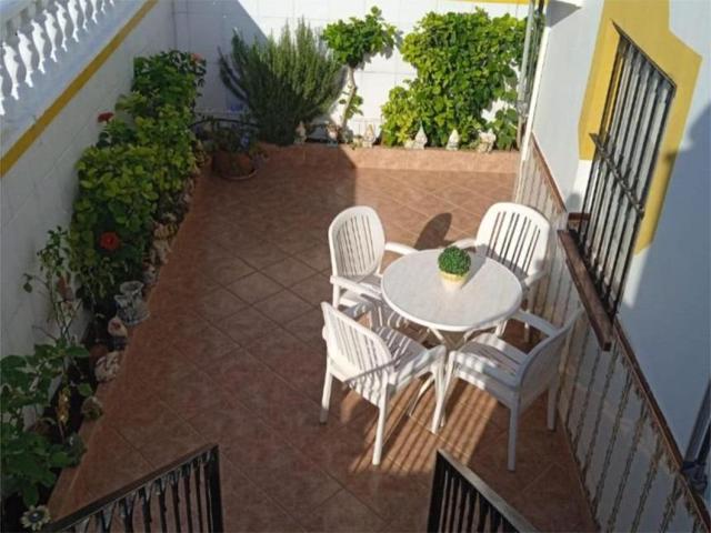 Chalet pareado en venta en los balcones torrevieja photo 0