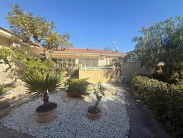 Espectacular villa rustica con grande jardin y parcela en Lomas de Cabo Roig photo 0