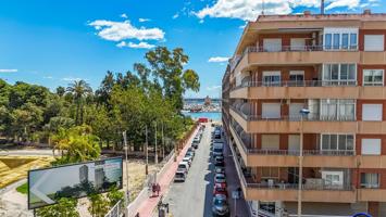 ¡Tu Hogar en el Paraíso! Apartamento Reformado a Solo 50m del Mar en Torrevieja photo 0