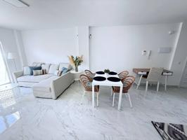 Apartamento totalmente reformado y moderno cerca del mar en Torrevieja photo 0
