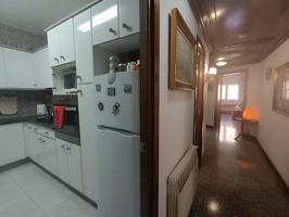 Gran piso en Cornellá photo 0