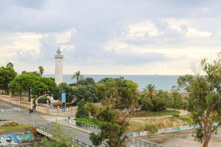 APARTAMENTO EXCLUSIVO Y REFORMADO EN VILANOVA I LA GELTRÚ photo 0