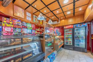 MAGNIFICO LOCAL COMERCIAL photo 0
