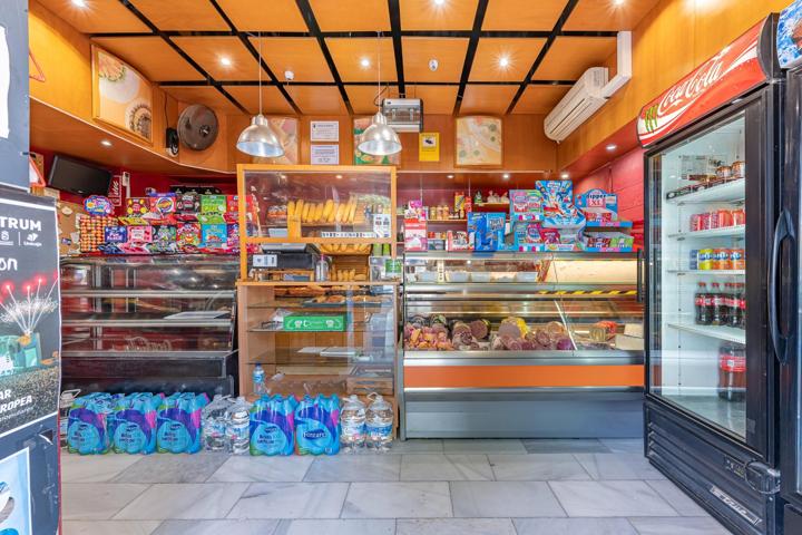 MAGNIFICO LOCAL COMERCIAL photo 0