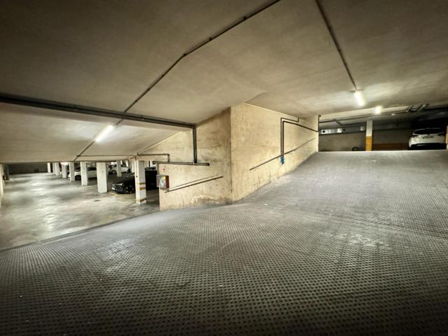 Un lugar seguro para dejar tu amigo de dos ruedas photo 0