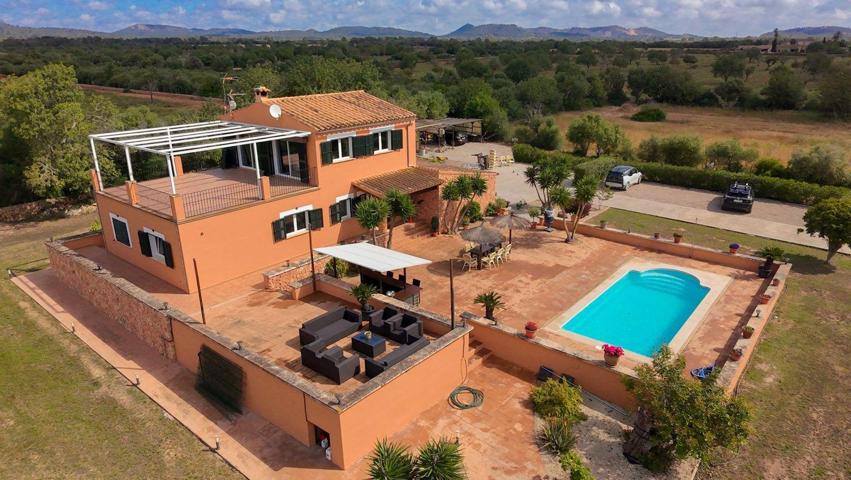 Impresionante finca rústica en Campos con encanto mediterráneo. photo 0
