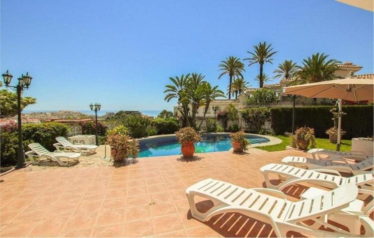 Casa En venta en Torremuelle, Benalmádena photo 0
