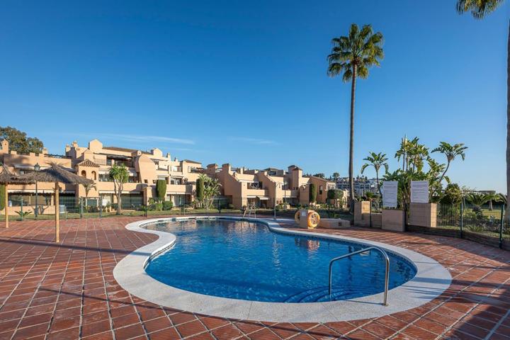  Ático En venta en Atalaya, Estepona photo 0