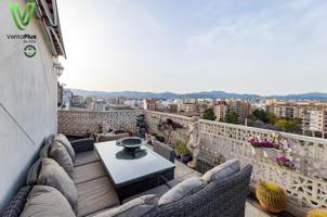Ático con impresionantes vistas a la ciudad photo 0