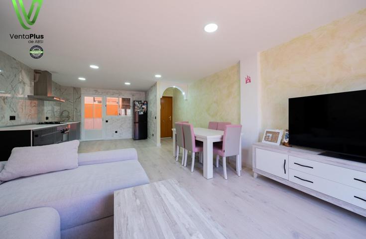 Planta baja con parking y trastero photo 0