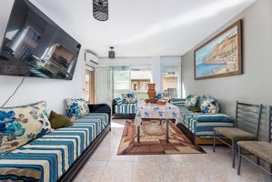 Primer piso sin ascensor de tres habitaciones photo 0