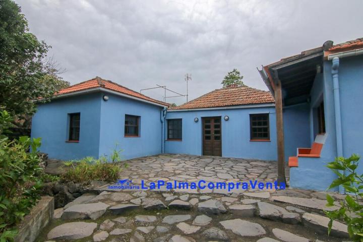 Casa-Chalet en Venta en Ledas De Arriba Santa Cruz de Tenerife photo 0