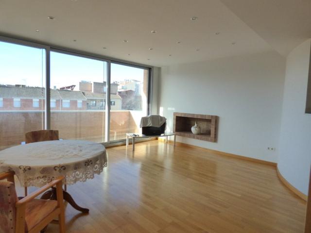 IMPRESIONANTE CASA CON ASCENSOR EN MANRESA IDEAL PARA FAMILIAS NUMEROSAS EN VENTA photo 0