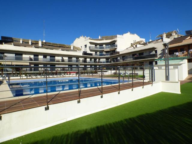 PLANTA BAJA CON TERRAZA PROPIA Y PISCINA EN VENTA EN MANRESA photo 0