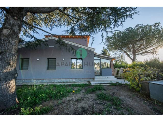 Venta - Chalet unifamiliar semi-nuevo en Sant Cugat del Vallès photo 0