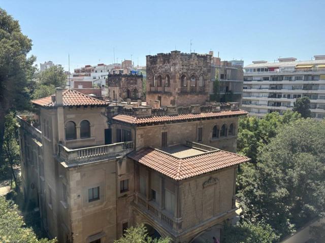 Venta de espacioso piso en Barcelona Capital photo 0
