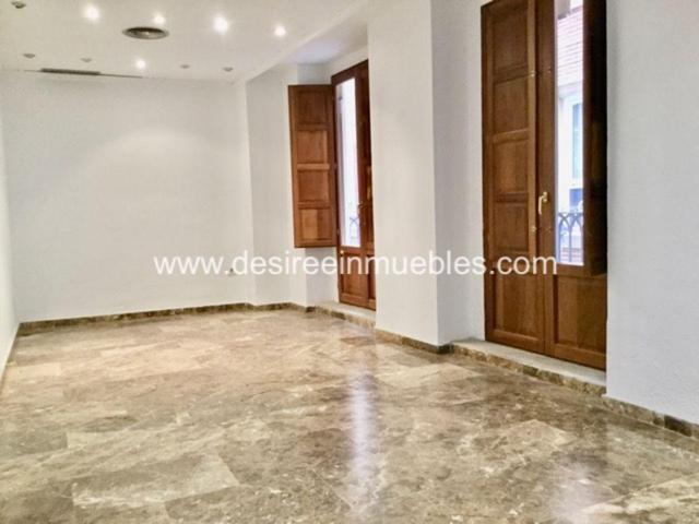 Oficina En venta en Ciutat Vella, Valencia photo 0