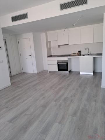 Piso En alquiler en Quatre Carreres, Valencia photo 0