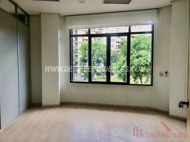 Oficina En alquiler en Ciutat Vella , Valencia photo 0