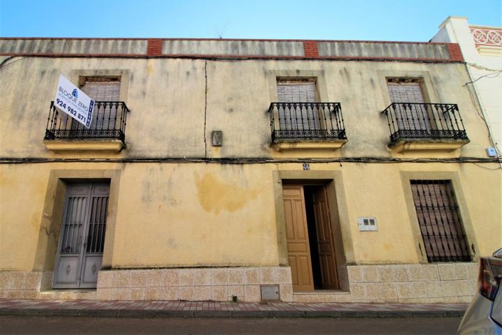 OPORTUNIDAD!!!!!!!!!CASA SEÑORIAL EN EL CENTRO DE VILLAR DEL REY. photo 0