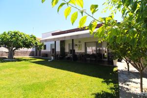 🏡 Chalet Independiente en Venta – Jardines del Guadiana, Badajoz 🏡 photo 0
