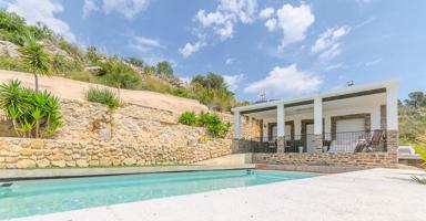 Ref. 04273.- EXCLUSIVA- Chalet en les Mallaes (Pedralba) photo 0