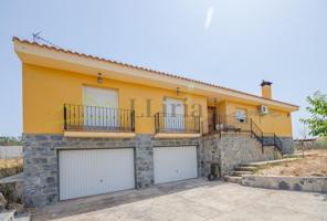 Ref. 04306 – EXCLUSIVA.- Chalet en venta en Alt de la Botigueta, Llíria, muy próximo a Benisanó y perfectamente conectado con Valencia. photo 0